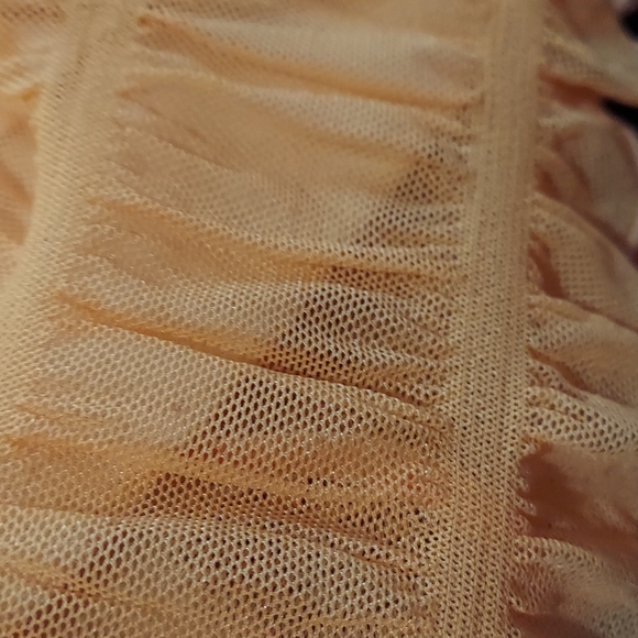 Tops 5 for $20 - Picture 15 of 16